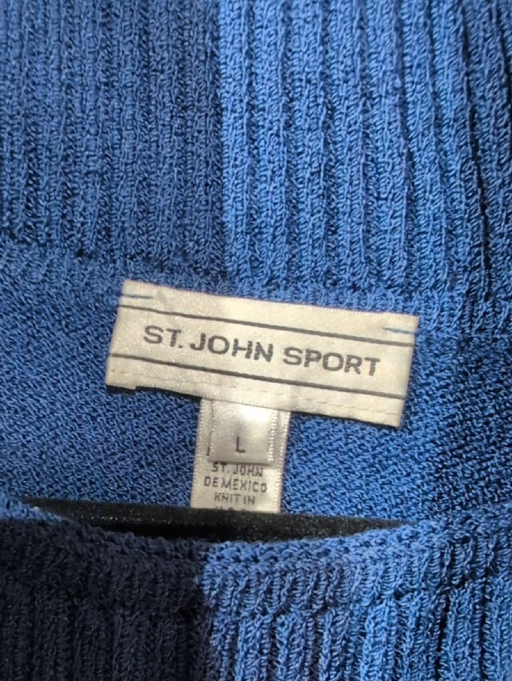 St. John Sport Women's Cowl Neck Sweater - Timeless Knit Wool Blend Size L - Picture 5 of 6